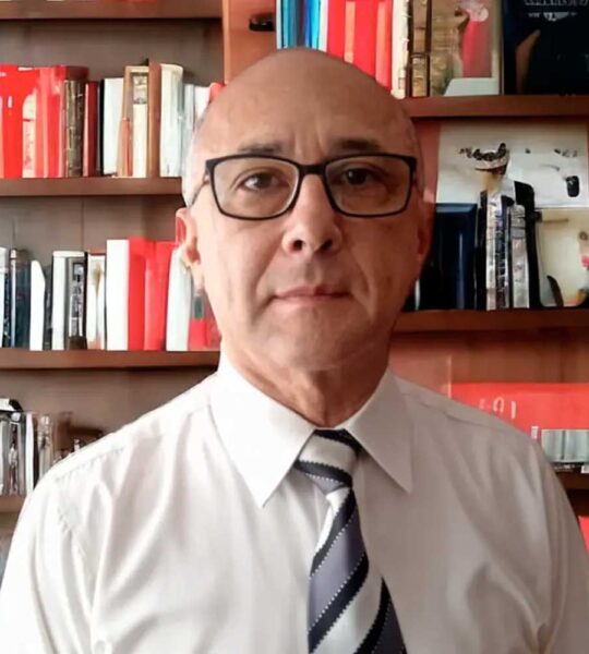 Ing. César Cabrera, presidente de Future & Hope International